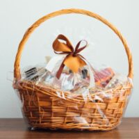 how to start a gift basket business from home