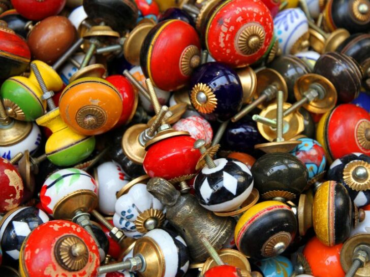 21 Best Selling Vintage Items On Etsy In 2023