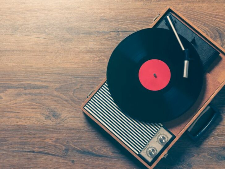 21 Best Selling Vintage Items On Etsy In 2023