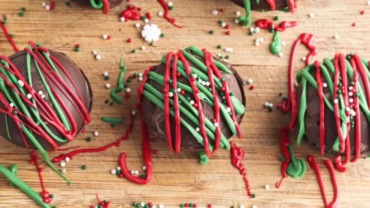 how to make hot chocolate bombs - Christmas crafts that sell