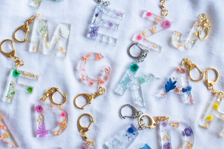 21 Most Profitable Resin Crafts To Sell